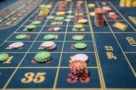 masterhoki platform interface showing slot lobby, live casino section, and sportsbook navigation